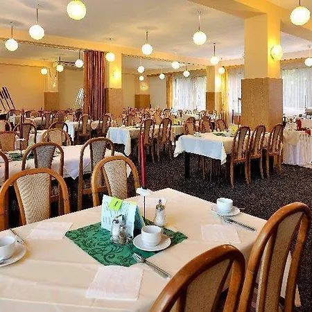 Harmonia Отель Пьештяни