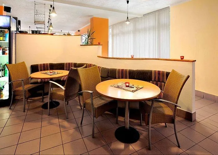 Hotel Harmonia Piest'any
